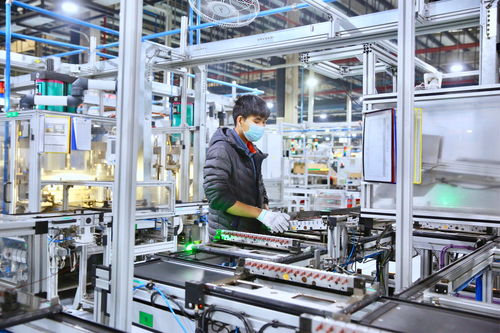 罩樣迎春來 長沙經開區人的抗疫復工第一線